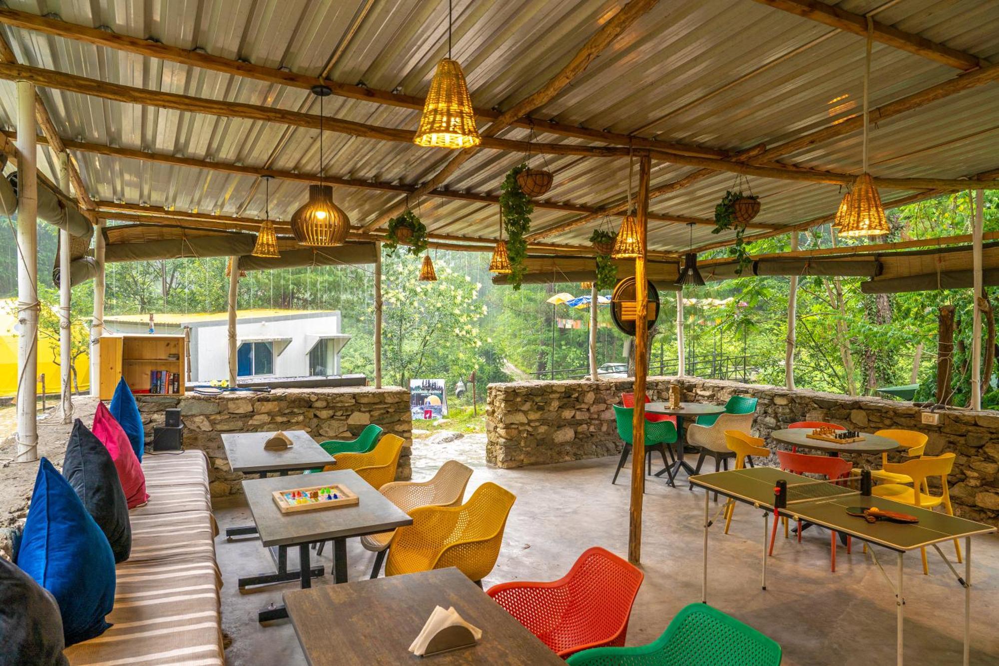 Whoopers Boutique Resort Jibhi Bagian luar foto