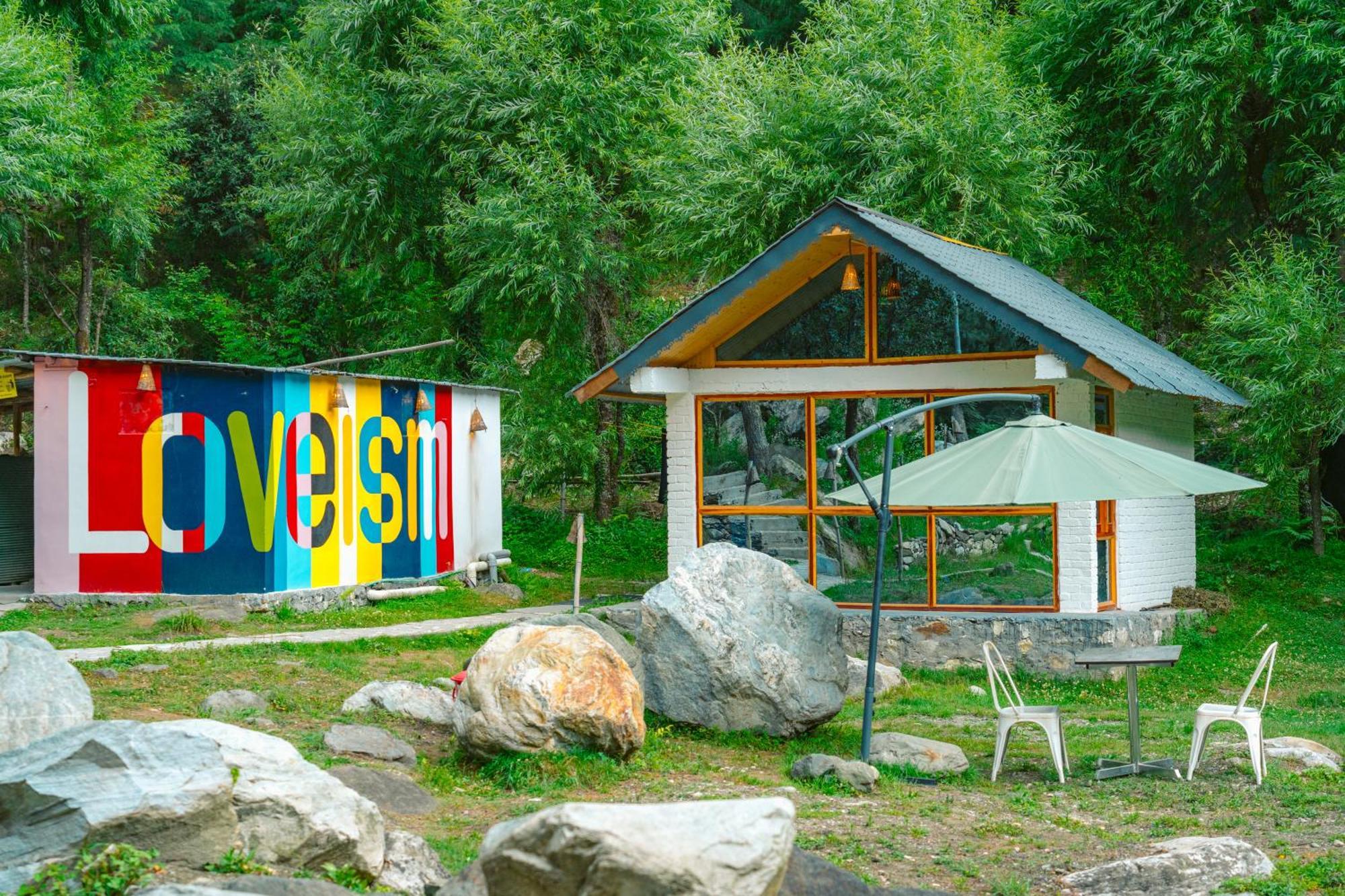 Whoopers Boutique Resort Jibhi Bagian luar foto