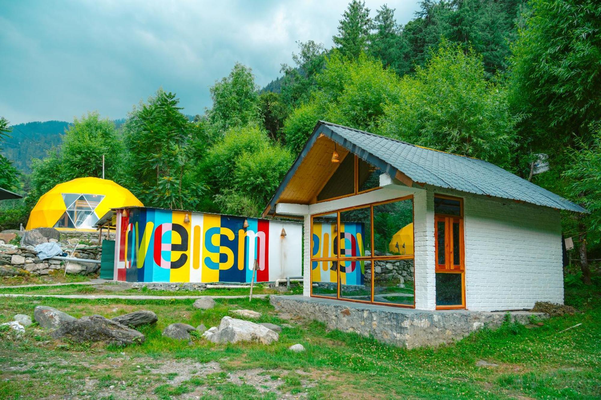 Whoopers Boutique Resort Jibhi Bagian luar foto