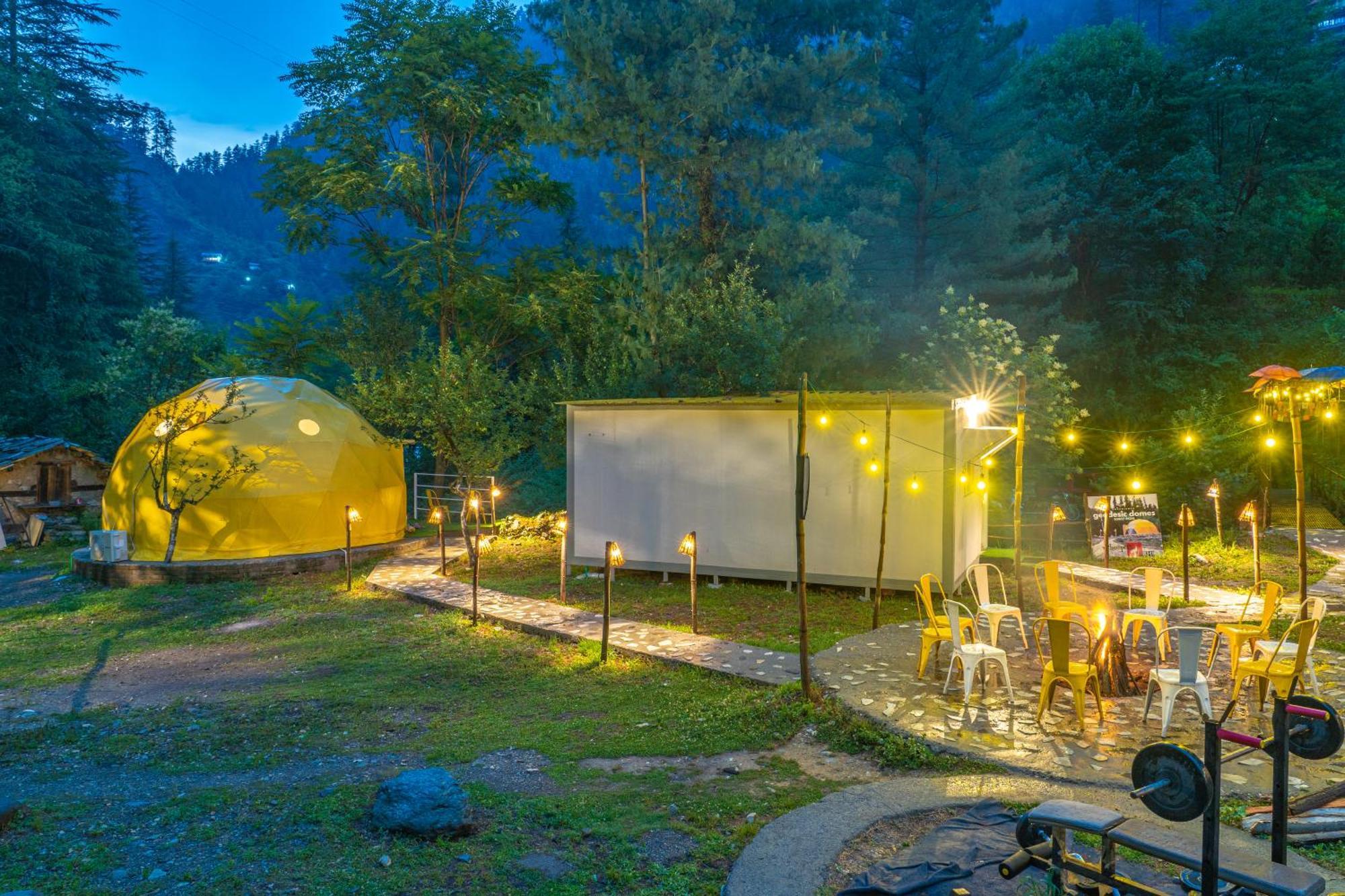 Whoopers Boutique Resort Jibhi Bagian luar foto
