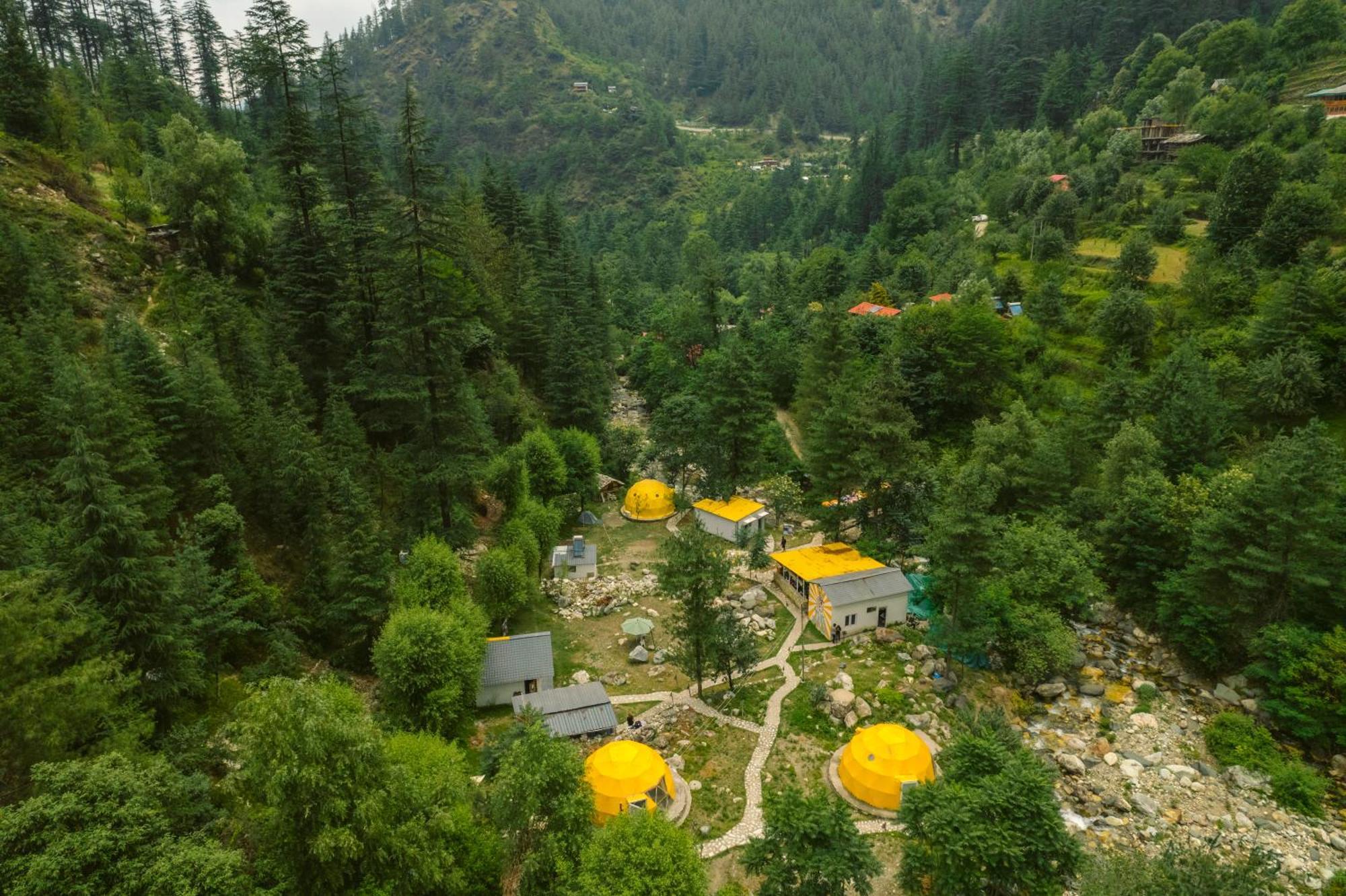 Whoopers Boutique Resort Jibhi Bagian luar foto