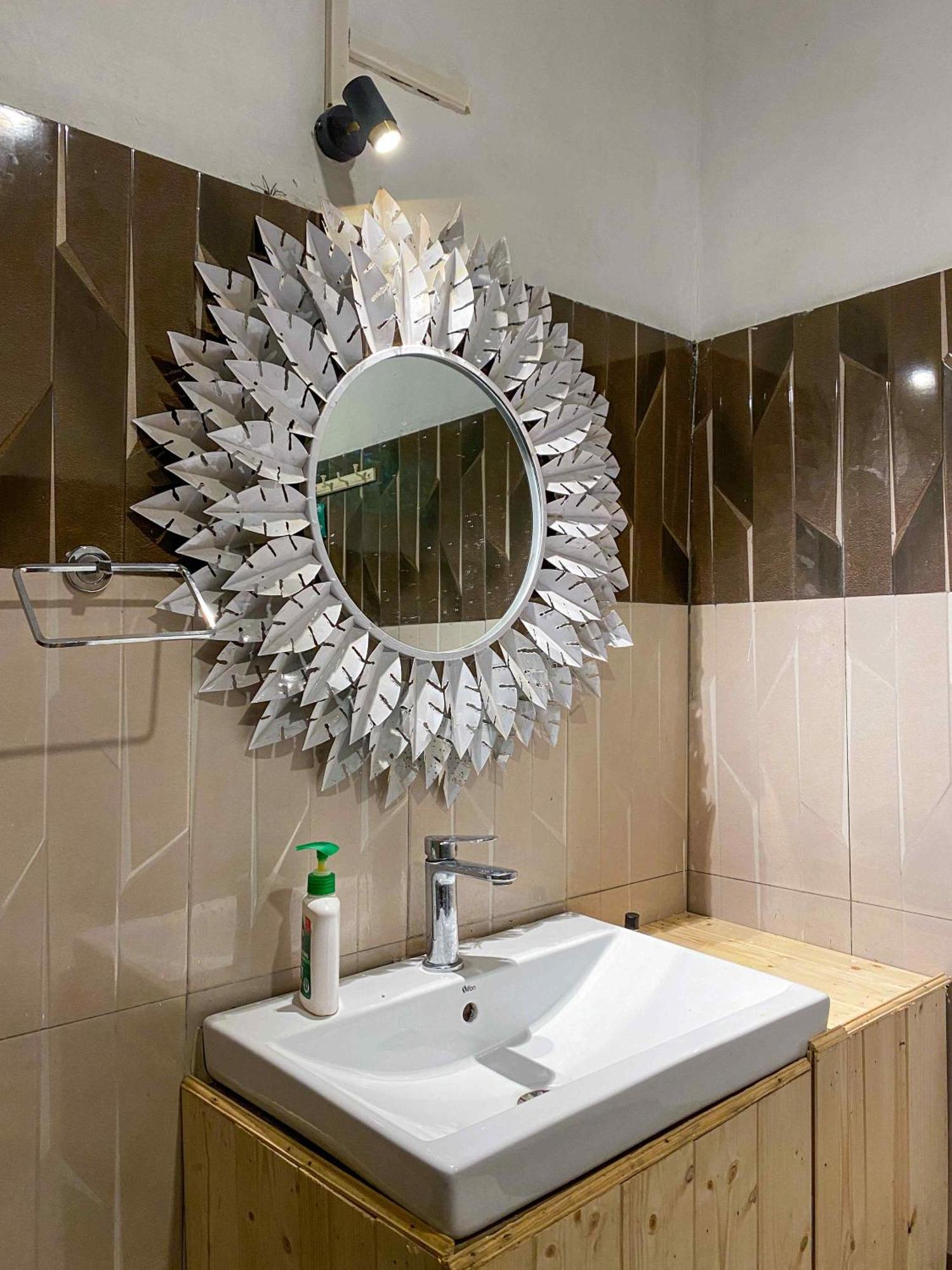 Whoopers Boutique Resort Jibhi Bagian luar foto